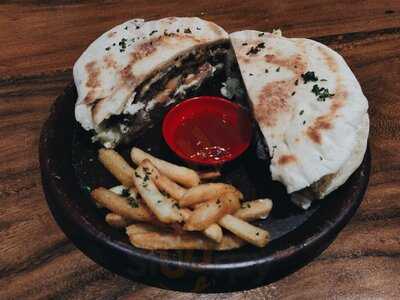 City Grill - Eastern Mediterranean Restaurant