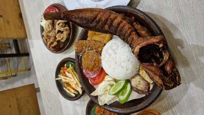 Penyetan Cok - Blok M Square