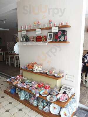 Sagoo Kitchen & Kopi Lay - Burangrang