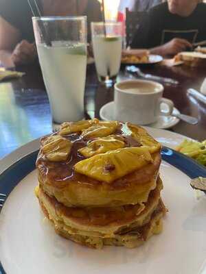 Lockdown Kitchen Gili Air