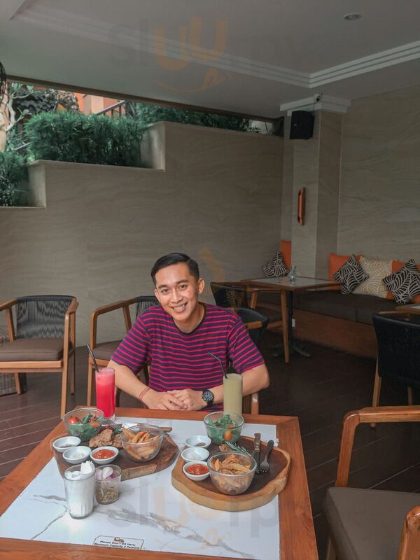 Pool Story By Mywarung