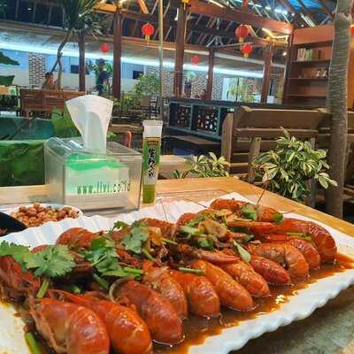 #7 Seafood Restaurant