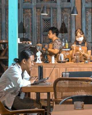 Harian Lokal Coffee N Co