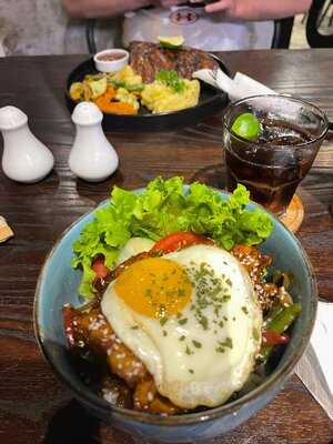 Republic 88 Coffee And Eatery