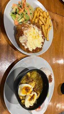 Aggie's Bar & Restaurant