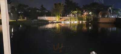 Telaga Seafood Lavon