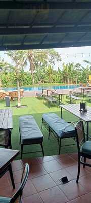 Tip Tap Toe Day Club