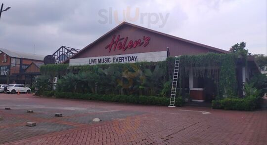 Hw Helen's Night Mart Gading Serpong