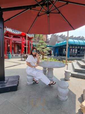 Old Shanghai Sedayu City