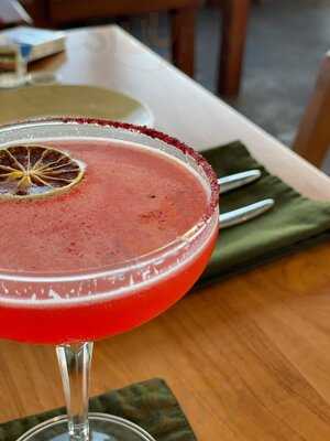 Peachy - Rooftop Bar