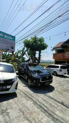 Rm Ayam Goreng Bu Hartin Toyan