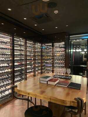 The St. Regis Bar Jakarta