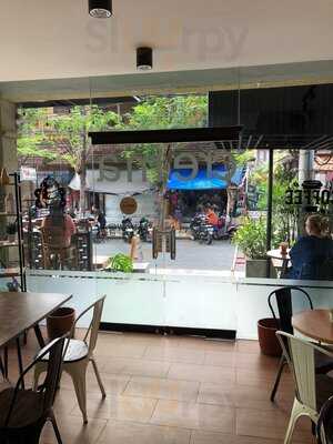 Crema Coffee & Eatery