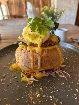 Big Boss Warung Seminyak