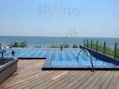 Afterglow Bar And Kitchen