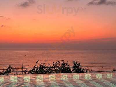 Afterglow Bar And Kitchen