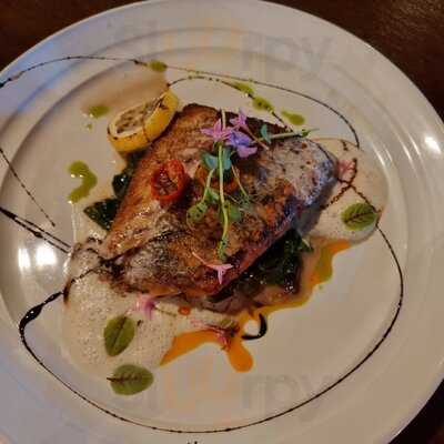 Chez Jason Restaurant And Music Bar