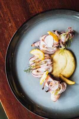 The Island Grill And Lounge