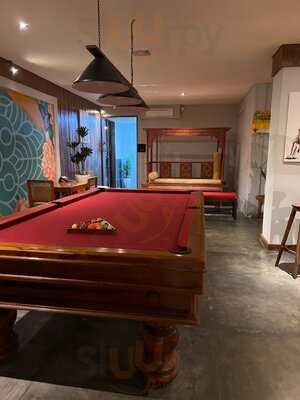 The Island Grill And Lounge