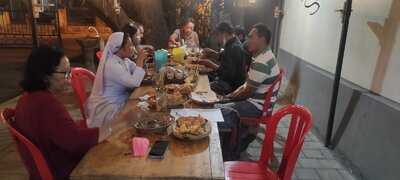 Wedangan Omah Nyutran