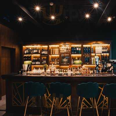 The Bank Bar & Burgers