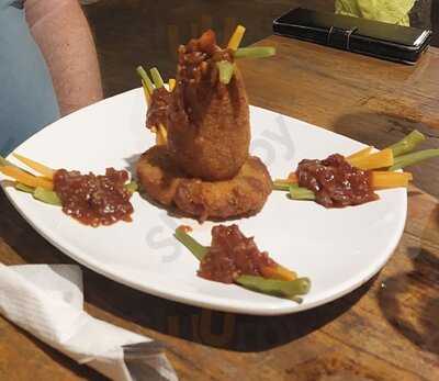 Rina Warung Gili Meno