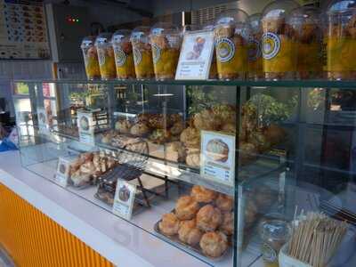 Beard Papa's Discovery Mall Bali