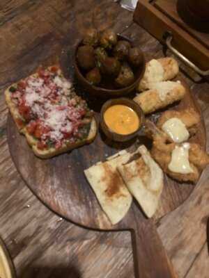 La Cala Beach Club Gili