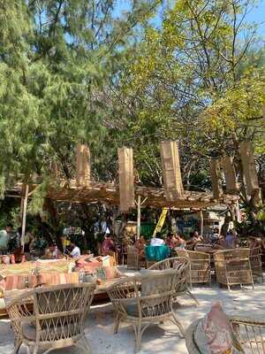 La Cala Beach Club Gili