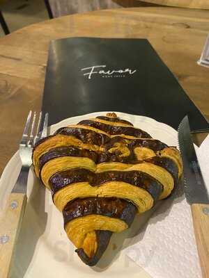 Favor Patisserie Pizzeria & Eatery