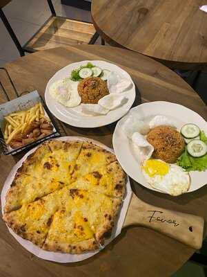 Favor Patisserie Pizzeria & Eatery