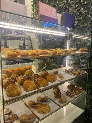 Favor Patisserie Pizzeria & Eatery