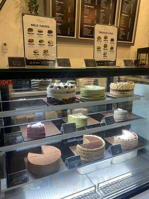 Favor Patisserie Pizzeria & Eatery