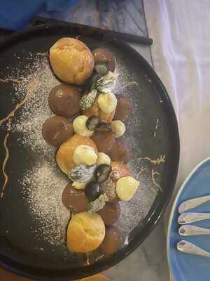 Ithaca Restaurant And Concept Bar