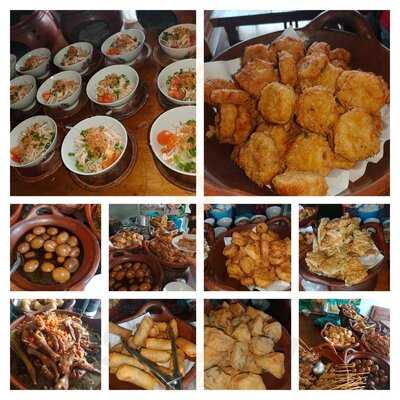 Soto Semarang Dan Lumpia Bu Lisa