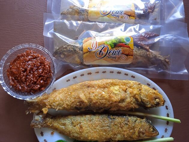 Dapur Bandung Resto Nyonya Dewi