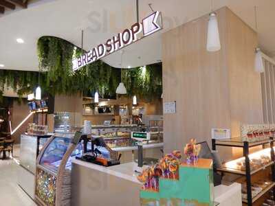 Breadshop Trans Studio Mall