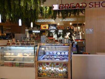 Breadshop Trans Studio Mall