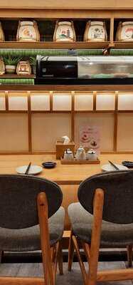 Gion The Sushi Bar Lotte