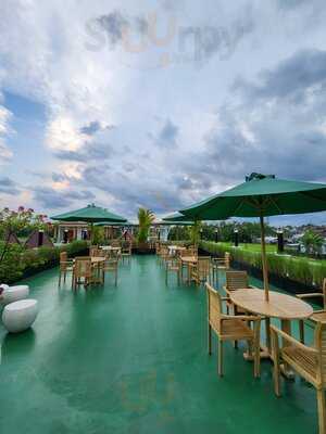 Royal Palm Resto And Coffee