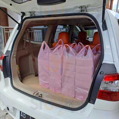 Rita Roti Snack Box And Cookies