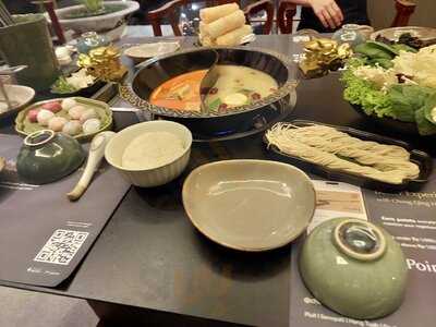 Chong Qing Hot Pot