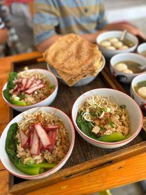 Adamie Artisan Noodle