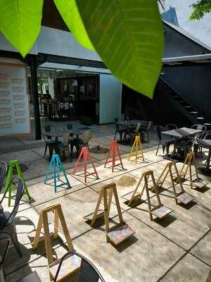 Walking Drums Makassar