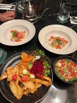 Foo Foo Modern Thai Restaurant & Cocktail Bar