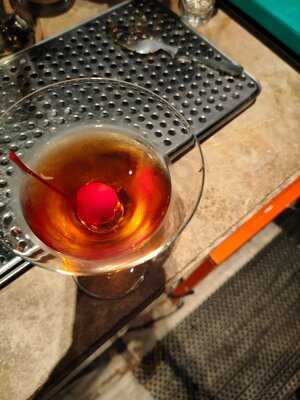 The Cheroot Malt & Cigar Lounge