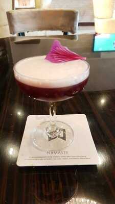 The Cheroot Malt & Cigar Lounge