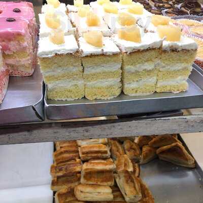 Nahoum And Sons Confectionary