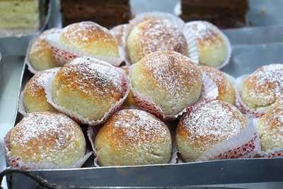 Nahoum And Sons Confectionary