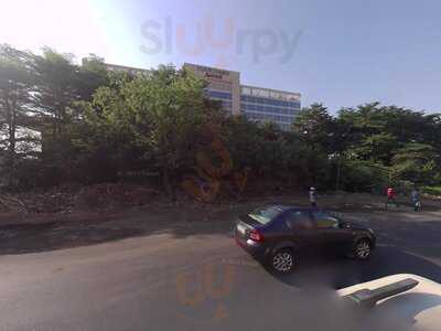 Momo Cafe - Courtyard By Marriott Pune Chakan